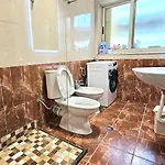 아파트 Cozy 1 Bedroom Near Parks, Cafes & Restaurants *